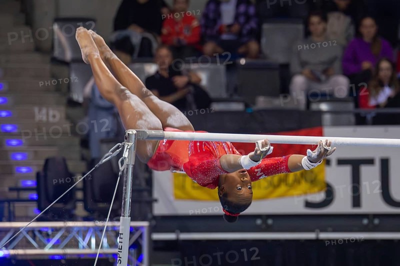 EnBW DTB-Pokal Stuttgart 2025, Mixed Cup***Gabrielle Black Canada warming up on uneven bars