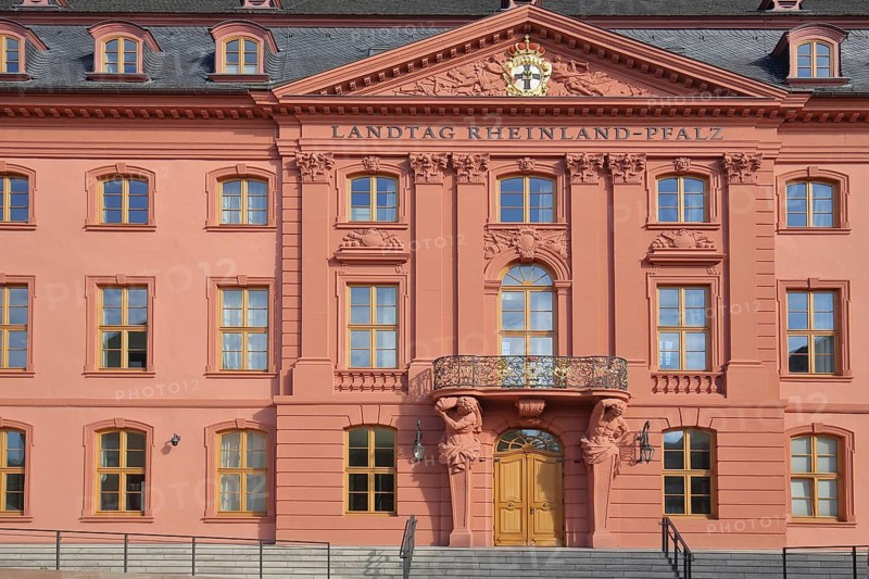 Entrance to the baroque Rhineland-Palatinate state parliament built in 1740, government building, politics, portal, inscription, state parliament, Deutschordenshaus, Deutschhaus, old town centre, Mainz, Rhine-Hesse region, Rhineland-Palatinate, Germany, Europe