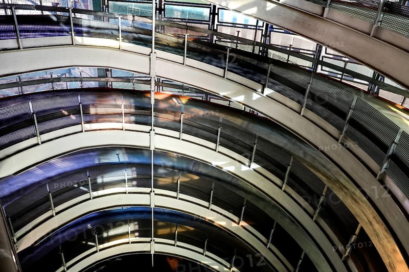 Spiral-shaped entrance and exit ramps for cars in a multi-storey car park, Berlin, 22.01.2025, Berlin, Berlin, Germany, Europe