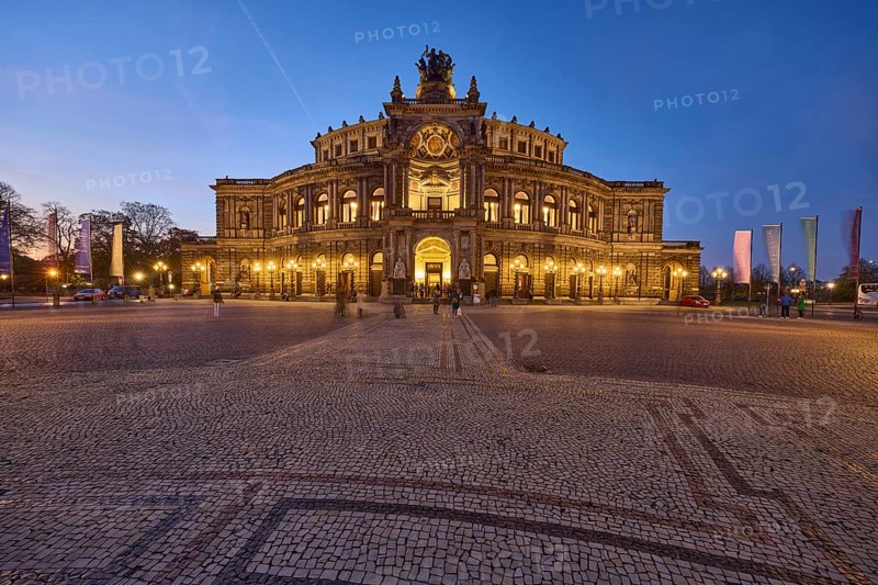 Semperoper, architectural style neo-renaissance, architect Gottfried Semper, opera house of the Dresden State Opera, evening blue hour, theatre square, Dresden, state capital, independent city, Saxony, Germany, Europe