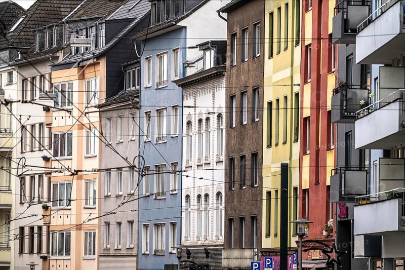 Older residential buildings, rental flat, in the city centre, Düsseldorf Flingern-Nord, Birkenstraße, North Rhine-Westphalia, Germany, Europe
