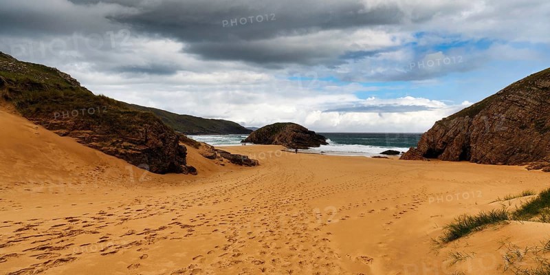 Cliff on sandy beach, bay, Boyeeght Beach, Murder Hole Beach, rain clouds, Sheephaven Bay, Rosguill Peninsula, Donegal, Ireland, Europe