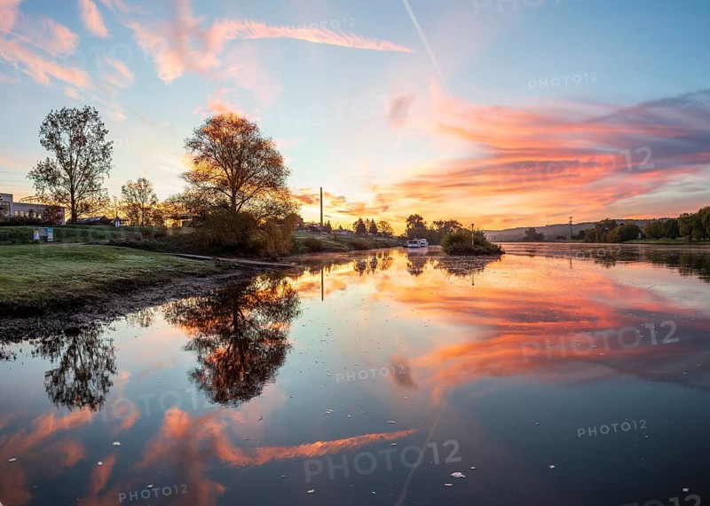 Sunrise on the Elbe in Kötitz, Coswig, Saxony, Germany, Europe