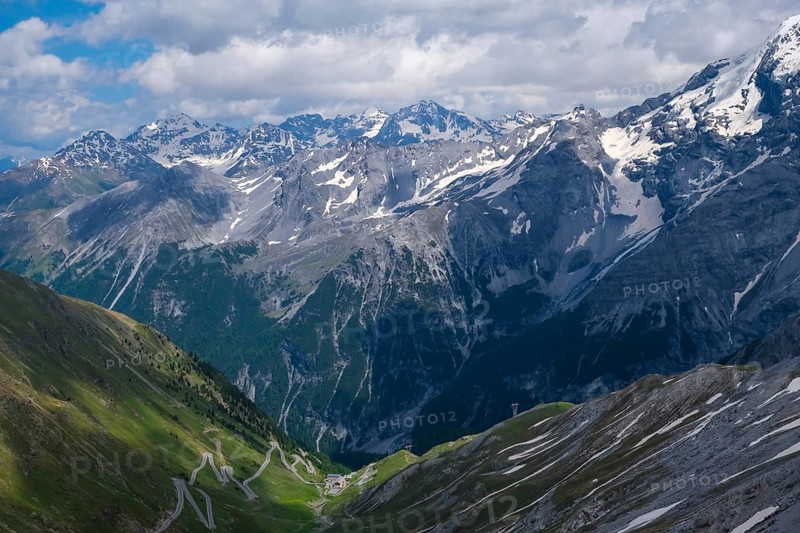 Stilfserjoch, Vinchgau, South Tyrol, Italy, mountain landscape on the Ortler, Italian Alps, snowy landscape on the Stilfser Joch pass road The Ortler Alps in Vinschgau with their almost 100 glaciers are a mountain massif about 50 kilometres long and 40 kilometres wide, Europe