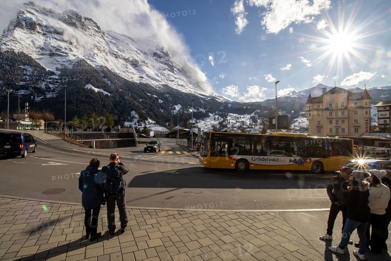 28 March 2024: Lively tourism in the week in front of Easter in the popular Swiss holiday resort of Grindelwald