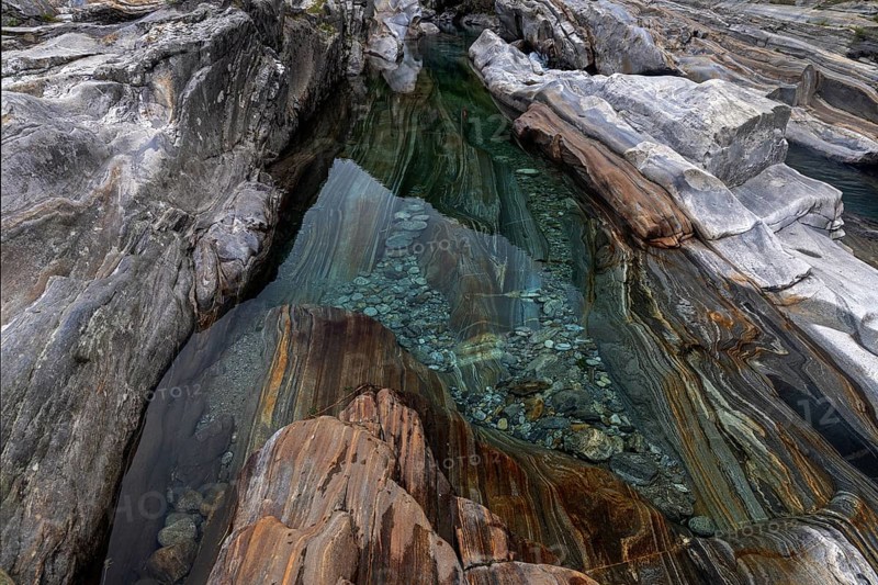 Rocks, rock structures, clear water, Verzasca River, near Lavertezzo, Verzasca Valley, Valle Verzasca, Canton Ticino, Switzerland, Europe