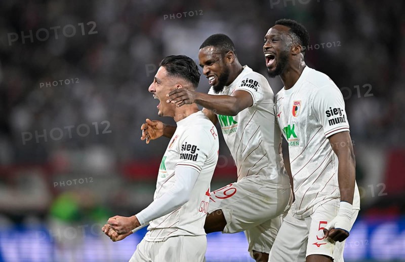 Goal celebration Dimitrios Giannoulis FC Augsburg FCA (13) Frank Onyeka FC Augsburg FCA (19) Chrislain Matsima FC Augsburg FCA (05) WWK Arena, Augsburg, Bayern, Germany, Europe