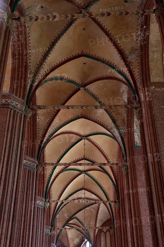 Vaults from the side aisle of St Nicholas' Church, late Gothic brick building, built between 1381 and 1487, Wismar, Mecklenburg-Western Pomerania, Germany, Europe