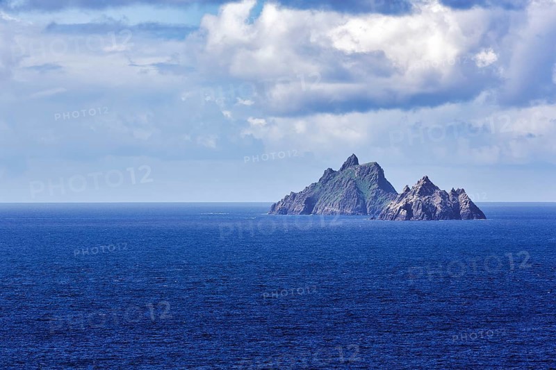 Two rocky islands in the sea, Skellig Michael and Little Skellig, panoramic road Skellig Ring, Portmagee, Iveragh Peninsula, Kerry, Ireland, Europe