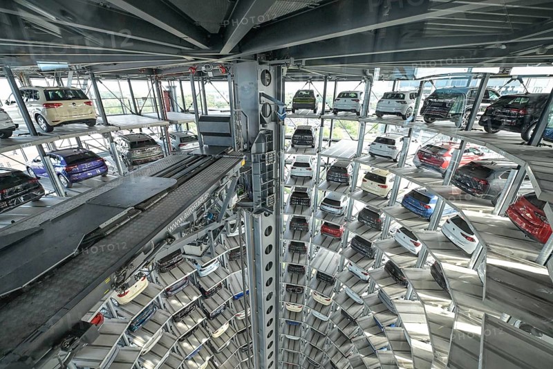 Car tower interior, lift, vehicles, Autostadt Volkswagen, Wolfsburg, Lower Saxony, Germany, Europe