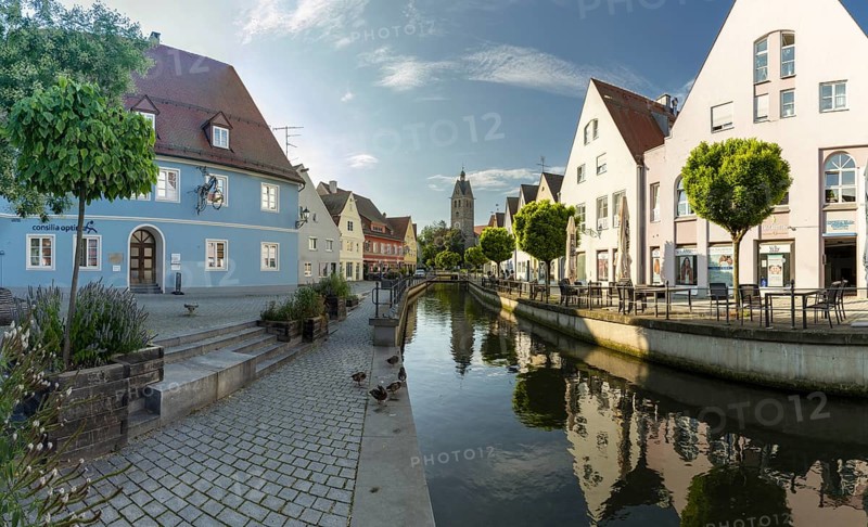 Stadtbach, behind it Our Lady's Church, Memmingen, Allgäu, Bavaria, Germany, Europe
