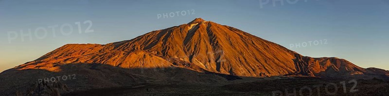Panorama during the ascent to Alto de Guajara, 2715m, over the Teide National Park, Parque Nacional del Teide, to Pico del Teide, 3715m, at sunrise, Tenerife, Canary Islands, Spain, Europe