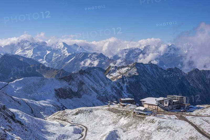 Hoefatsblick station on the Nebelhorn behind the Hoefats, 2259m, Allgäu Alps, Allgaeu, Bavaria, Germany, Europe