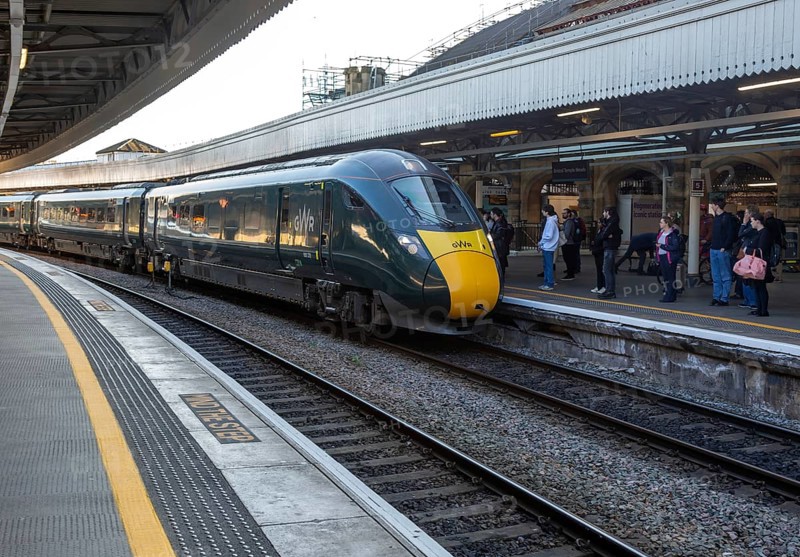 GWR British Rail Class 800 Inter City Express train arriving at platform, Temple Meads railway station, Bristol, England, UK
