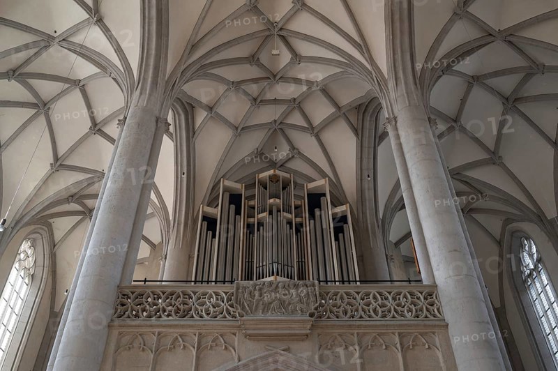 Organ loft of the late Gothic church of St George, built between 1427 and 1505, church, Nördlingen, Bavaria, Germany, Europe