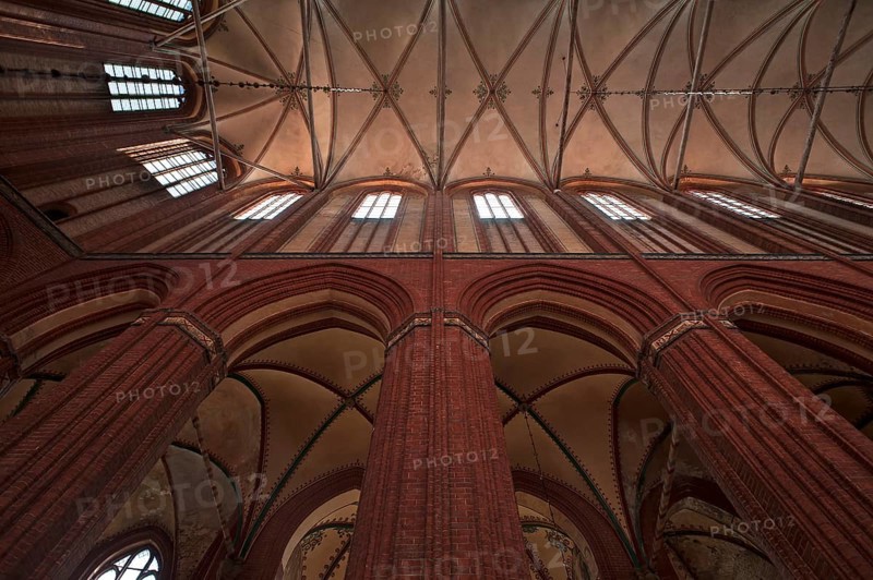 Vaults of St Nicholas' Church, late Gothic brick building, built between 1381 and 1487, Wismar, Mecklenburg-Western Pomerania, Germany, Europe