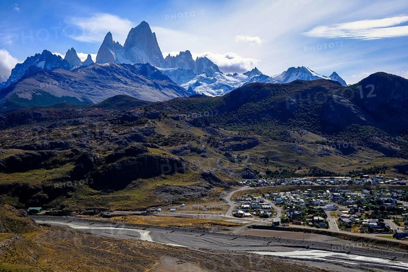 El Chaltén, Patagonia, Argentina, El Chaltén with a view of the Fitz Roy massif. El Chaltén offers the most direct access to the mountain massifs of Cerro Torre and Fitz Roy. The trekking resort is located 222 kilometres north of El Calafate, on the border with Chile, South America