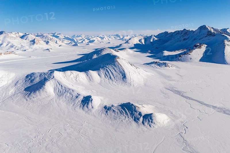 Winter landscape of the Pamir Plateau, Jarty Gumbez, Gorno-Badakhshan Province, Tajikistan, Central Asia, Asia