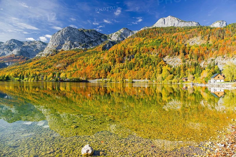 Grundlsee in autumn, salzkammergut, styria, Austria, Europe