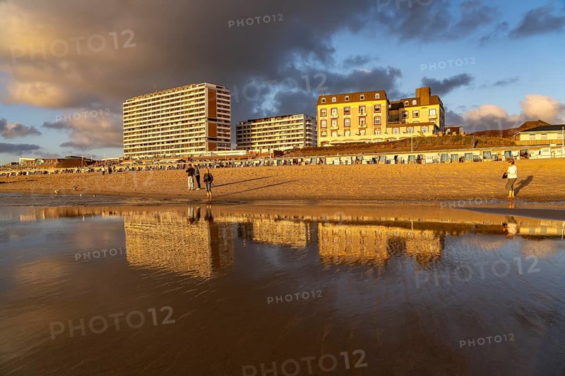 Flat tower block and Hotel Miramar on Weststrand near Westerland, island of Sylt, North Friesland district, Schleswig-Holstein, Germany, Europe