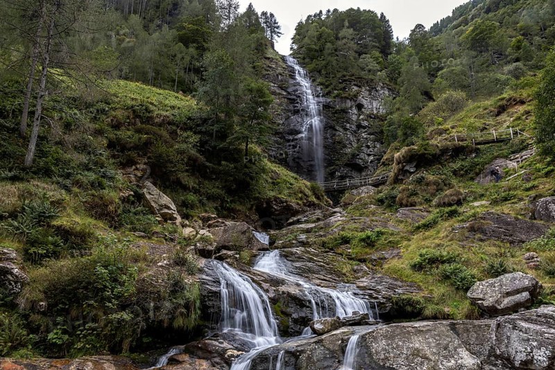 Froda Waterfall, Cascata La Froda, Sonogno, Verzasca Valley, Valle Verzasca, Canton Ticino, Switzerland, Europe