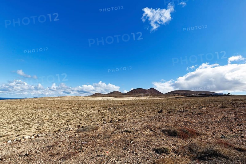 Caldera Trasera on the horizon, El Jable, Lanzarote, Canary Islands, Spain, Europe