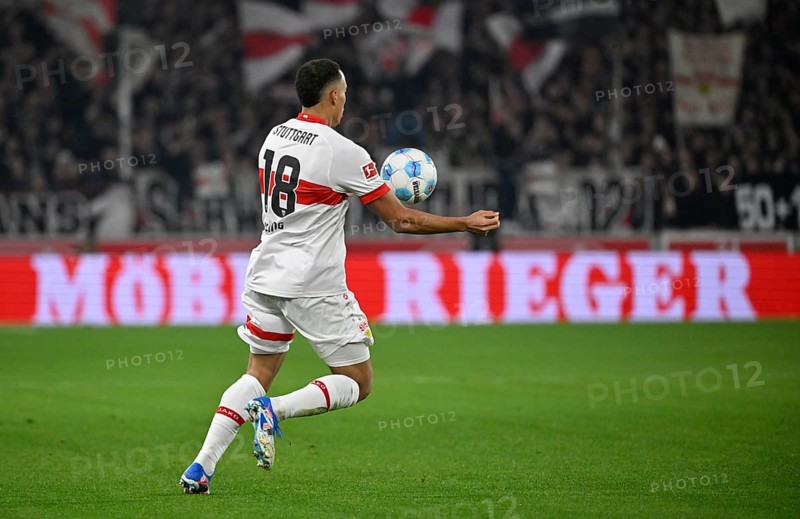Jamie Leweling VfB Stuttgart (18) Action on the ball perimeter advertising Möbel Rieger MHPArena, MHP Arena Stuttgart, Baden-Württemberg, Germany, Europe