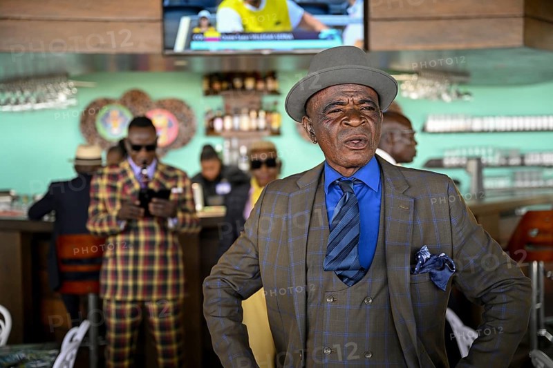Sapeur, member of the Société des Ambianceurs et des Personnes élégantes (SAPE), society of entertainers and stylish people, Brazzaville, Republic of Congo
