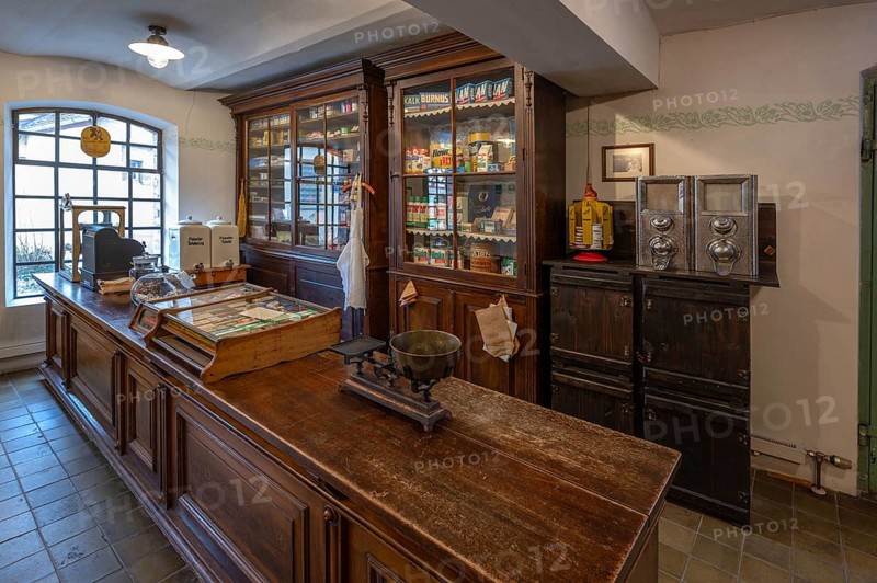 Former Thuringian drugstore from 1898, used as a corner shop from 1920 to 1960, now in the Industrial Museum, Sichardstr., Lauf an der Pegnitz, Middle Franconia, Bavaria, Germany, Europe