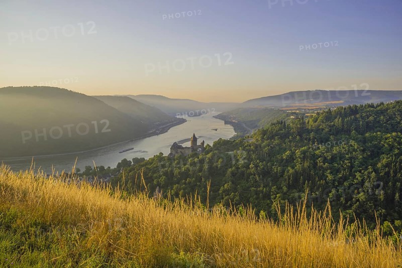 Stahleck Castle Youth Hostel, Stahleck Youth Castle, Bacharach am Rhein, UNESCO World Heritage Cultural Landscape Upper Middle Rhine Valley, World Heritage Site, Rhineland-Palatinate, Germany, Europe