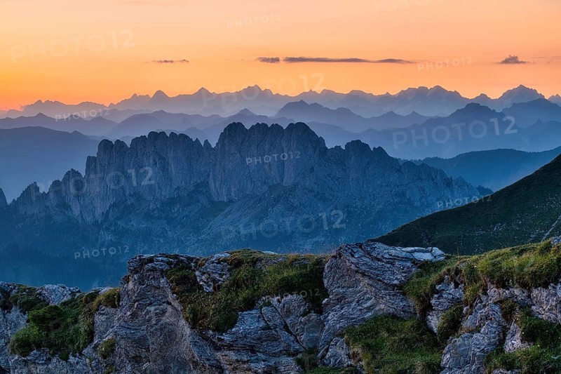 Fribourg Prealps with Gastlosen mountain range at dawn, Bernese Alps behind, cantons of Fribourg and Bern, Switzerland, Europe