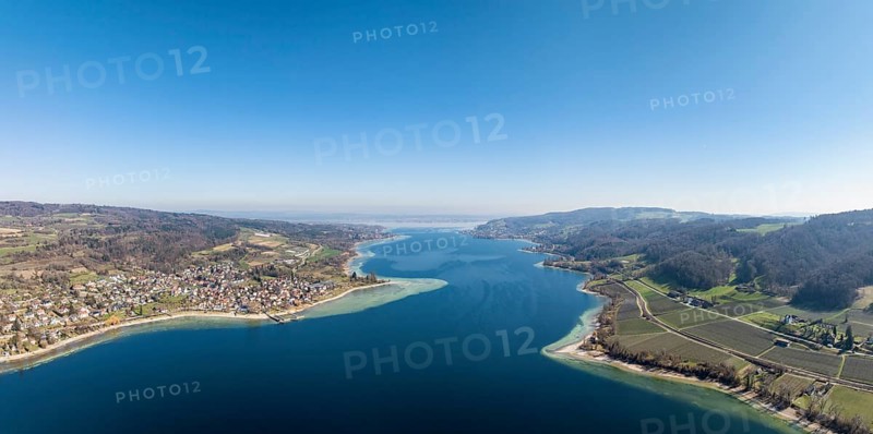 Aerial view, panorama of Lake Constance, Untersee, also known as Lake Rhine, which flows into the Rhine at Stein am Rhein, on the left the German peninsula Höri, on the right the Thurgau lake ridge, on the horizon the island of Reichenau, district of Constance, Baden-Württemberg, Germany, Europe