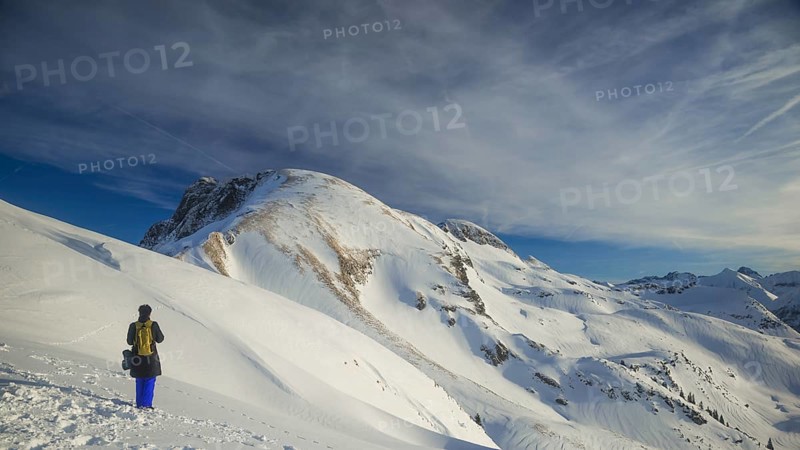 Winter hiking trail, Zeigersattel, Nebelhorn, 2224m, Allgäu Alps, Allgaeu, Bavaria, Germany, Europe