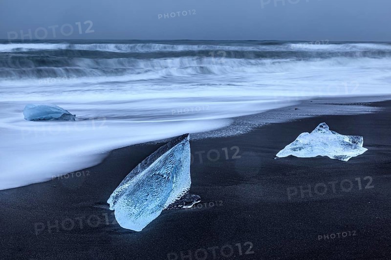 Ice floes, beach, sea, waves, cloudy, Diamond Beach, Breidamerkursandur, Jökulsarlon, Iceland, Europe