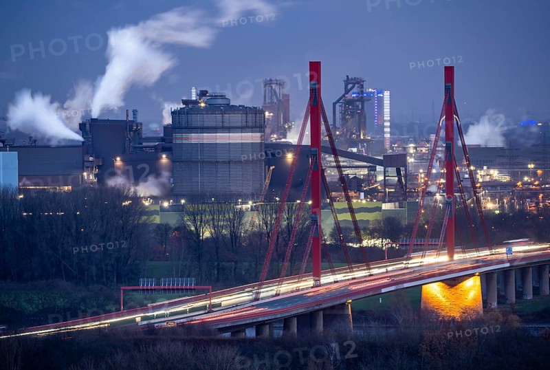 Thyssenkrupp Steel steelworks, blast furnaces 8 and 9, gasometer, motorway bridge of the A42 over the Rhine near Duisburg Beeckerwerth, Duisburg, North Rhine-Westphalia, Germany, Europe