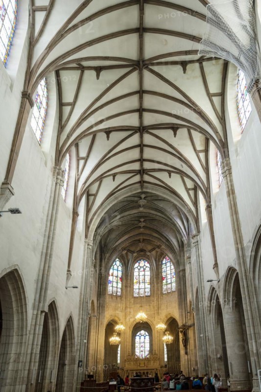 Nemours. Interior of Saint-Jean-Baptiste church. Seine-et Marne department. Ile-de-France. France. Europe