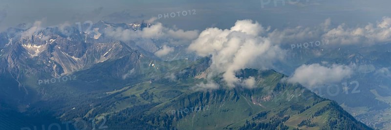 Mountain panorama from the Nebelhorn, 2224m, to the south to Kanzelwand, mountain station of the Kanzelwand cable car, the cloudy Fellhorn and Söllereck, Allgäu Alps, Allgäu, Bavaria, Germany, Europe