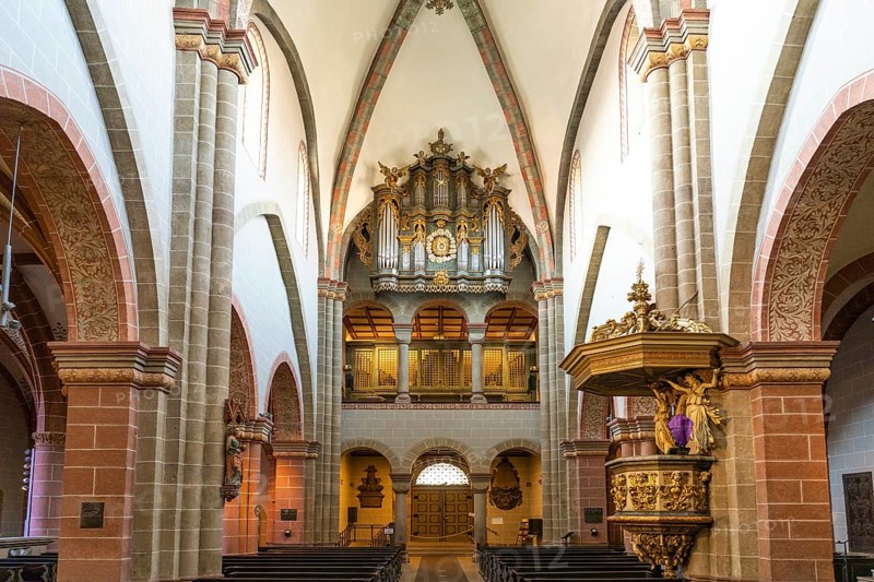 Interior and church organ of St Peter's Cathedral, Fritzlar, Schwalm-Eder district, Hesse, Germany, Europe