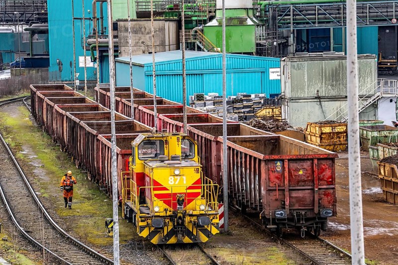 Hüttenwerke Krupp-Mannesmann, HKM in Duisburg, shunting tracks at the blast furnace steelworks, shunters, North Rhine-Westphalia, Germany, Europe