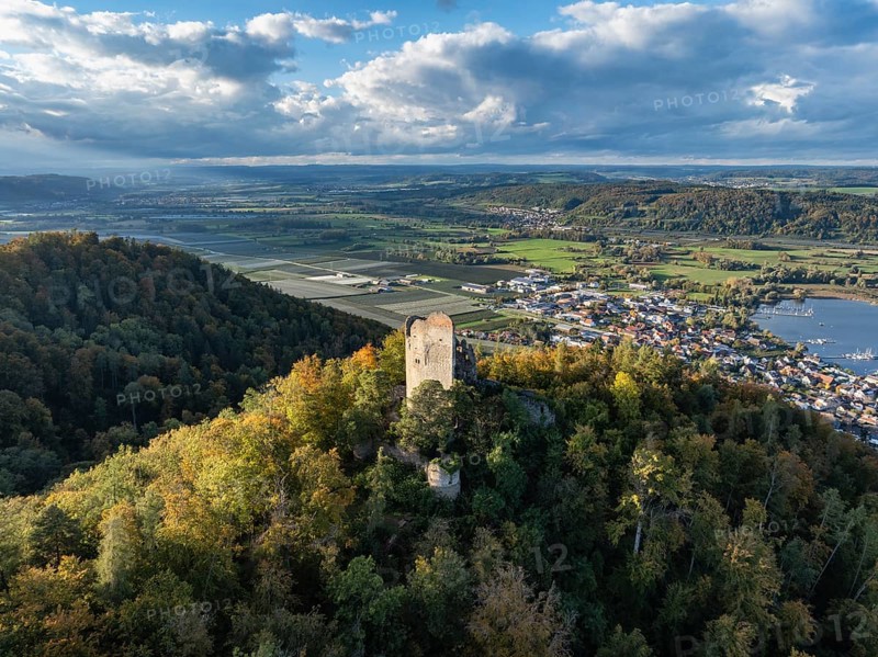Aerial view of Lake Constance, Überlinger See, with the ruins of Altbodman on the Bodanrück, above the village of Bodman in autumn vegetation, Bodman-Ludwigshafen, district of Constance, Baden-Württemberg, Germany, Europe