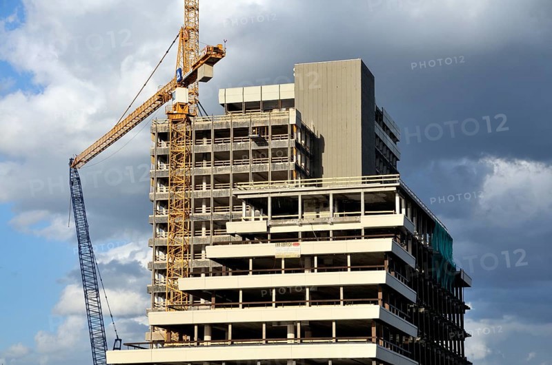 The Lufthansa high-rise (headquarters of the German airline until 2007) on the banks of the Rhine in Deutz becomes MaxCologne, renovation until 2012, Cologne, North Rhine-Westphalia, Germany, Europe
