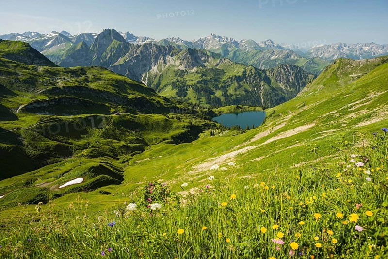 Panorama from Zeigersattel to Seealpsee, on the left behind the Höfats 2259m, Allgäu Alps, Allgäu, Bavaria, Germany, Europe