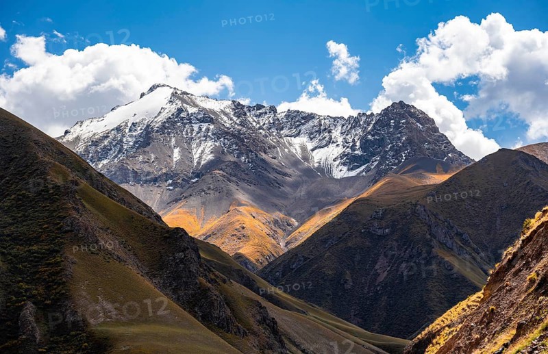 Picturesque mountain landscape with white mountain peaks, Tian Shan Mountains, Issyk-Kul, Kyrgyzstan, Asia
