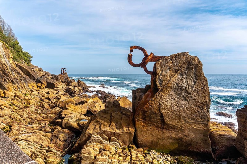 Low tide at the Peine del Viento in San Sebastián. Province of Gipuzkoa, Basque Country. Spain