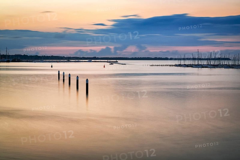 Evening twilight on the Strelasund, long exposure, Stralsund harbour, Germany, Europe