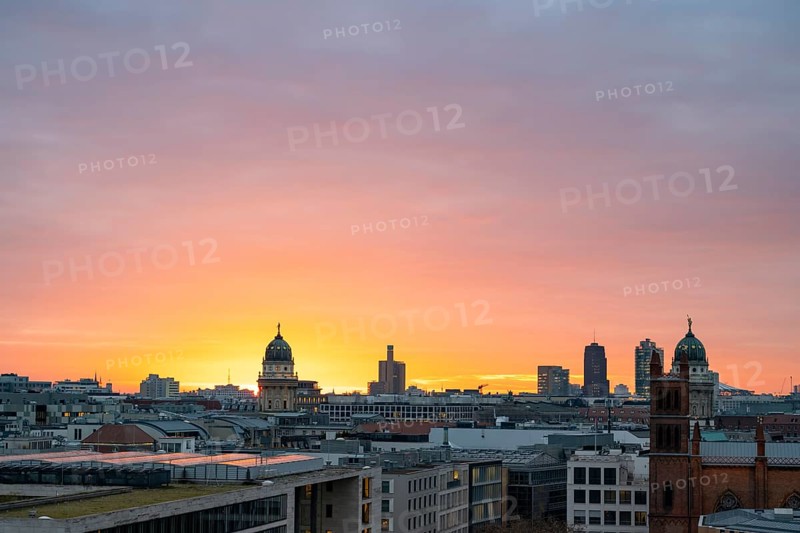 City view at sunset, Friedrichswerder Church, behind German Cathedral and French Cathedral, view from the roof terrace of the Humboldt Forum, Mitte, Berlin, Germany, Europe