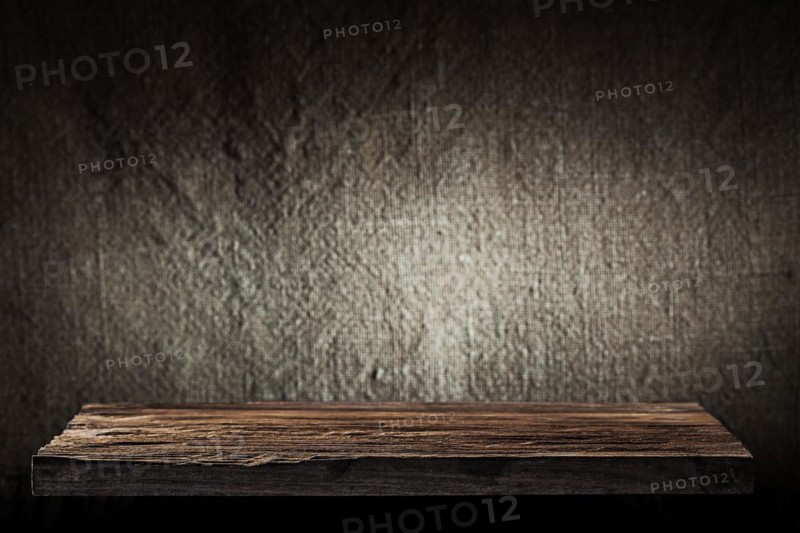 Small vintage wooden panel for product presentation