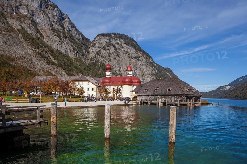 Pilgrimage church of St. Bartholomä at Königssee in autumn, Schönau, Berchtesgaden National Park, Berchtesgadener Land, Upper Bavaria, Bavaria, Germany, Europe