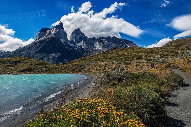 Mountaineers at Lago Nordenskjöld, Cuernos del Paine, Torres del Paine National Park, Patagonia, Chile, South America