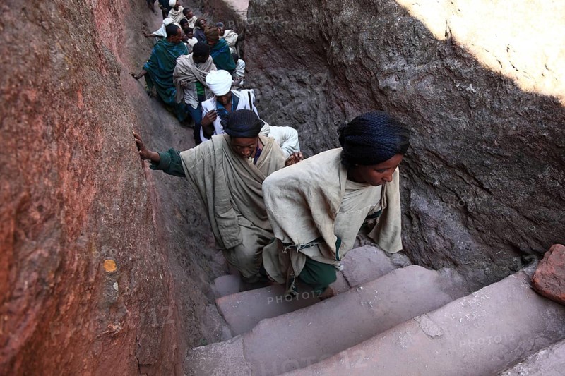 Rock churches of Lalibela, pilgrims on the way between the rock churches, Ethiopia, Africa